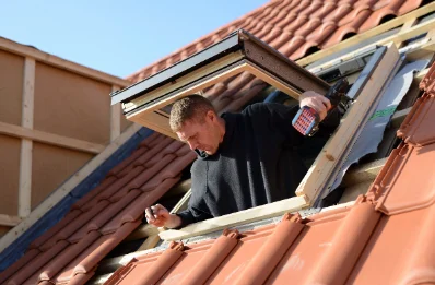 Pose de fenêtres de toit Velux au Pizou